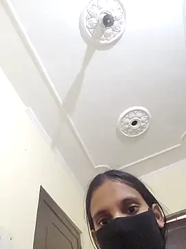 Snapshot of Nizma450 chatting on February 5, 5:34 am Nizma450 online show from February 5, 5:34 am