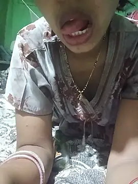 Snapshot of Royal_hotti0011 chatting on May 29, 3:54 pm Royal hotti0011 online show from May 29, 3:54 pm