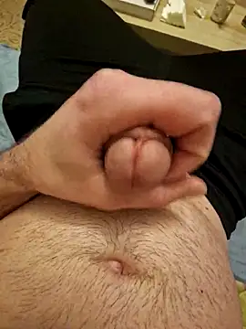 Snapshot of TrustMeNow chatting on February 10, 10:14 pm TrustMeNow online show from February 10, 10:14 pm