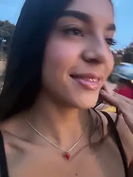 NaniBlossomX online show from April 10, 11:20 pm