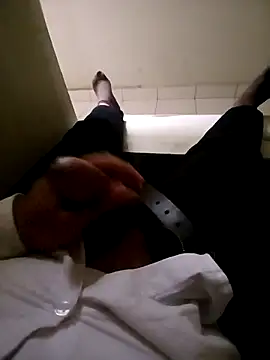 Snapshot of Taboada20 chatting on February 4, 8:03 pm Taboada20 online show from February 4, 8:03 pm