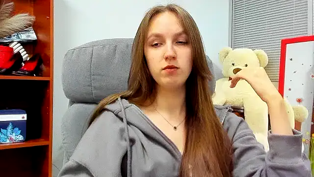 Snapshot of Nessi-Morris chatting on February 2, 11:09 am Nessi-Morris online show from February 2, 11:09 am