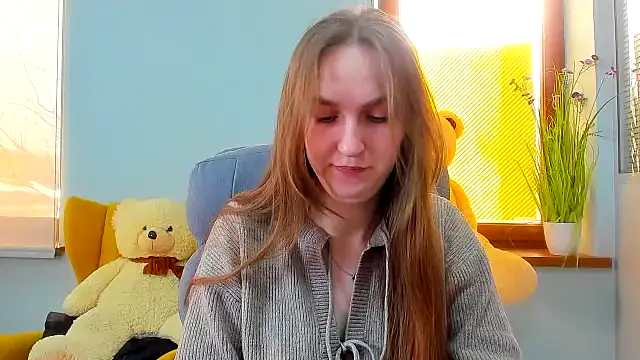 Snapshot of Nessi-Morris chatting on February 20, 8:27 am Nessi-Morris online show from February 20, 8:27 am