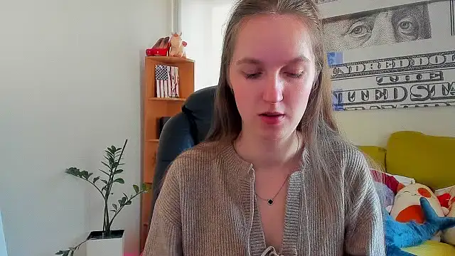 Snapshot of Nessi-Morris chatting on February 23, 9:39 am Nessi-Morris online show from February 23, 9:39 am