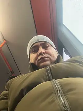 Snapshot of vitalik66679 chatting on February 5, 7:13 am vitalik66679 online show from February 5, 7:13 am