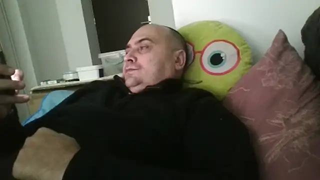 Snapshot of vitalik66679 chatting on February 18, 7:04 am vitalik66679 online show from February 18, 7:04 am