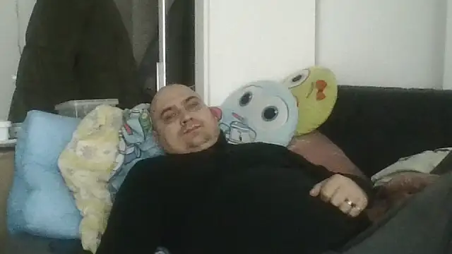 Snapshot of vitalik66679 chatting on February 23, 6:33 am vitalik66679 online show from February 23, 6:33 am