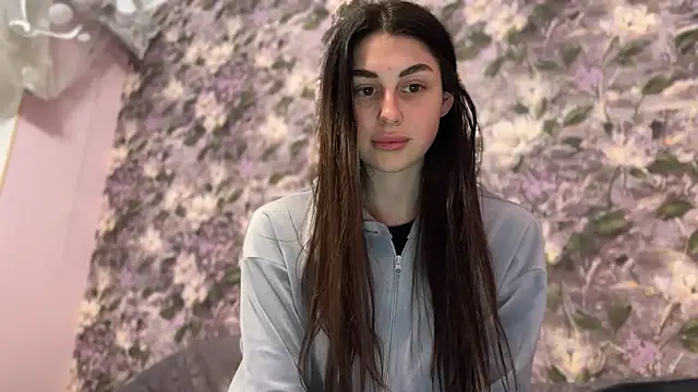 LiluMartiznir online show from April 7, 6:41 pm