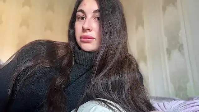 LiluMartiznir online show from April 13, 6:30 am