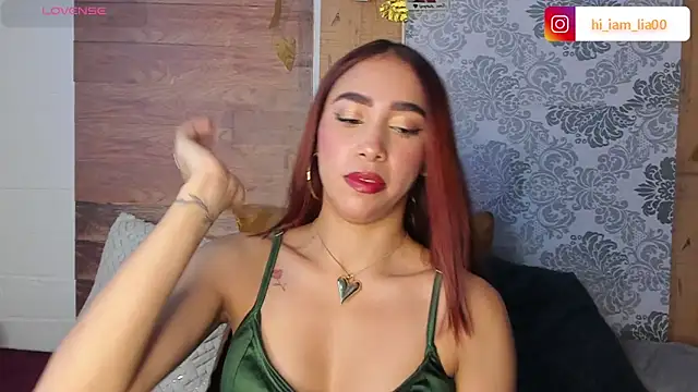 LiaHansson00 online show from March 10, 3:28 pm