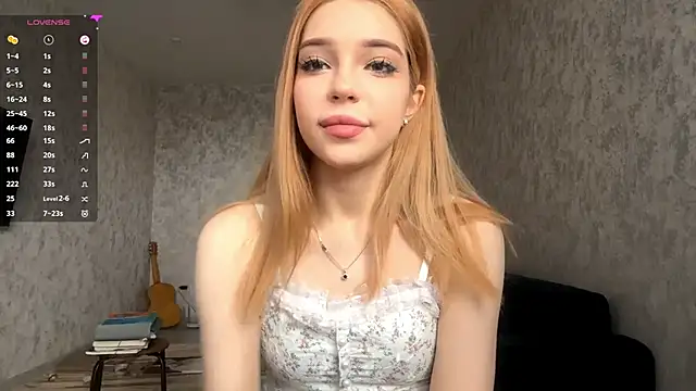 Snapshot of ViolaFaa chatting on February 7, 7:12 am ViolaFaa online show from February 7, 7:12 am