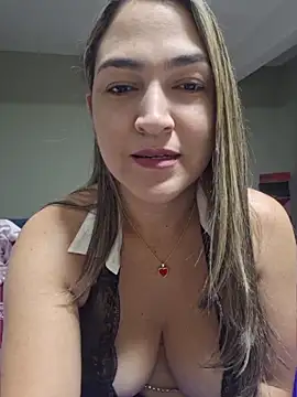 Snapshot of Grecia00x chatting on April 24, 2:25 am Grecia00x online show from April 24, 2:25 am