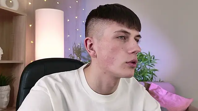 Snapshot of Rony_Joy chatting on February 23, 7:11 pm Rony Joy online show from February 23, 7:11 pm