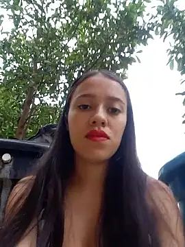 Snapshot of lachiki_plus chatting on February 2, 11:31 am lachiki plus online show from February 2, 11:31 am