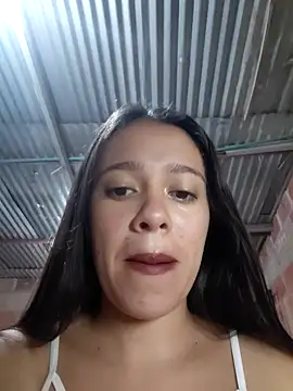 Snapshot of lachiki_plus chatting on February 9, 9:46 am lachiki plus online show from February 9, 9:46 am