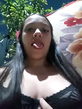 Snapshot of lachiki_plus chatting on February 13, 10:44 am lachiki plus online show from February 13, 10:44 am