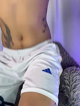 Snapshot of Velvet_Angel chatting on February 27, 8:42 pm Velvet Angel online show from February 27, 8:42 pm