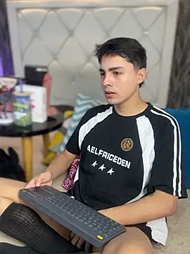 Samu Hott online show from March 3, 8:26 pm