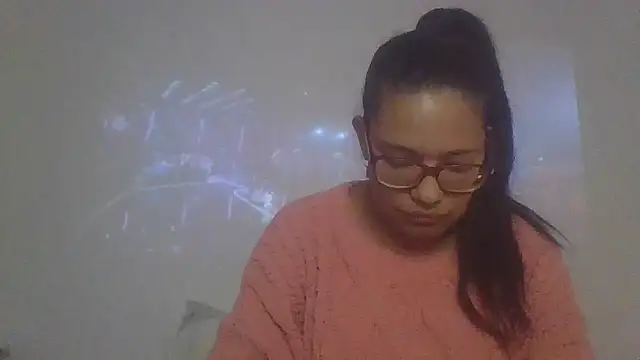 MelOnlyOf online show from February 7, 6:55 pm