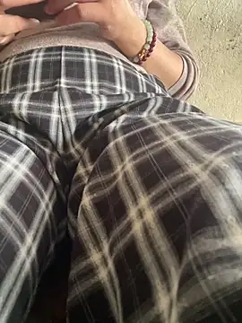 Yinini online show from March 15, 7:58 am