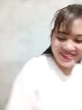 Snapshot of Anna_516 chatting on February 15, 1:02 am Anna 516 online show from February 15, 1:02 am