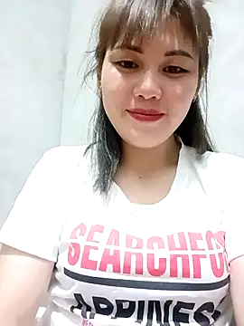 Snapshot of Anna_516 chatting on February 17, 1:07 pm Anna 516 online show from February 17, 1:07 pm