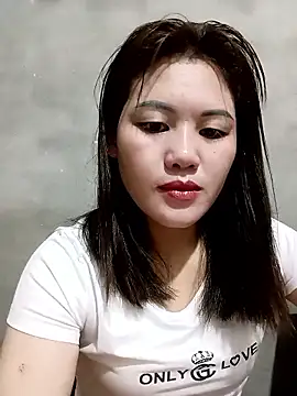 Snapshot of Anna_516 chatting on February 25, 12:09 am Anna 516 online show from February 25, 12:09 am