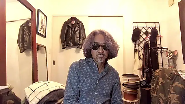 Snapshot of MtaS1 chatting on February 12, 5:46 am MtaS1 online show from February 12, 5:46 am