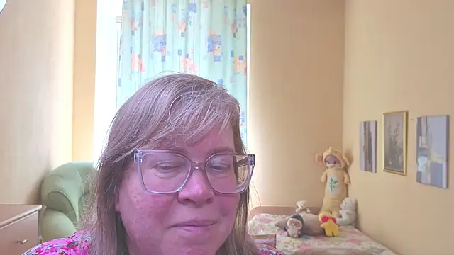 Emma Eclipsee online show from May 16, 10:47 am