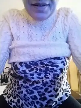 Snapshot of oxavector chatting on February 20, 8:49 am oxavector online show from February 20, 8:49 am