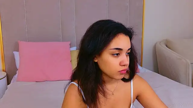 Luna Cortier online show from May 17, 5:16 am