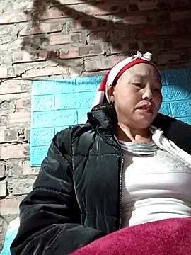 Snapshot of lena-cute chatting on February 19, 6:48 pm lena-cute online show from February 19, 6:48 pm