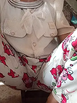 lena-cute online show from April 5, 2:31 am