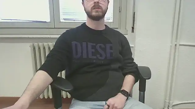 ItalianAlex online show from February 26, 2:05 pm