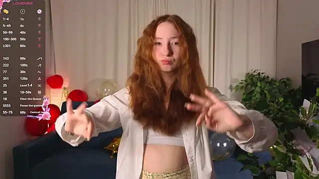 Snapshot of MaraButtrey chatting on February 13, 1:12 am MaraButtrey online show from February 13, 1:12 am