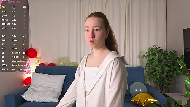 Snapshot of MaraButtrey chatting on February 18, 1:12 am MaraButtrey online show from February 18, 1:12 am