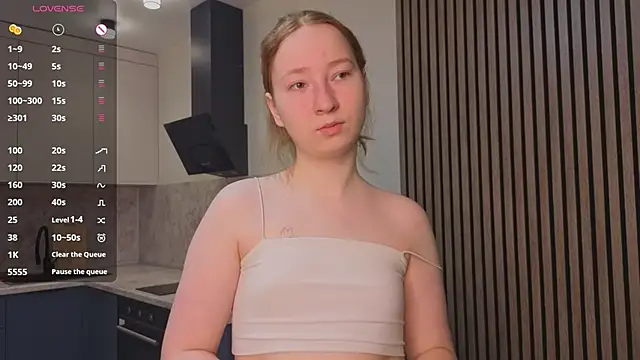 MaraButtrey online show from March 29, 1:05 am