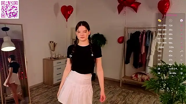 Snapshot of MirthaZien chatting on February 27, 1:05 am MirthaZien online show from February 27, 1:05 am