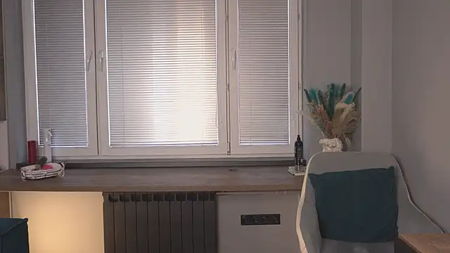 Snapshot of FranciscaGaring chatting on March 1, 7:21 am FranciscaGaring online show from March 1, 7:21 am