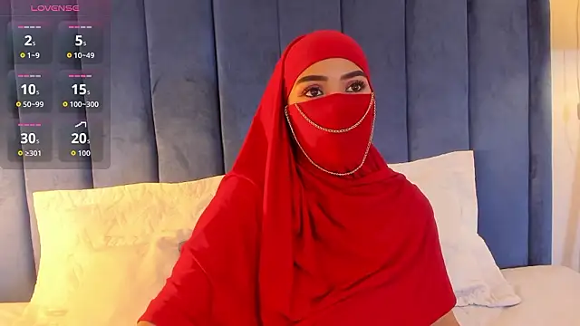 Snapshot of fatimarab__ chatting on February 13, 3:24 am fatimarab online show from February 13, 3:24 am