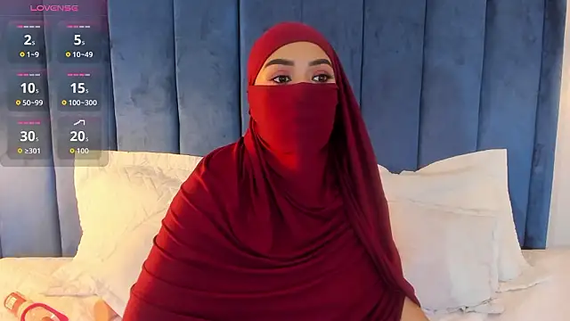 Snapshot of fatimarab__ chatting on February 17, 3:58 am fatimarab online show from February 17, 3:58 am