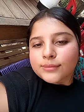 Snapshot of Salome_Vivas chatting on May 1, 3:05 pm Salome Vivas online show from May 1, 3:05 pm