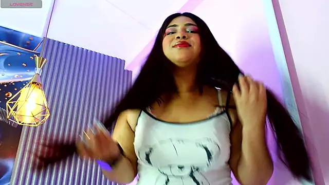 Snapshot of rouxinferno_cr chatting on February 5, 2:49 am rouxinferno cr online show from February 5, 2:49 am