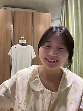 LXR77887 online show from March 25, 3:23 am