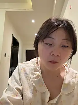 Snapshot of LXR77887 chatting on April 24, 4:26 am LXR77887 online show from April 24, 4:26 am
