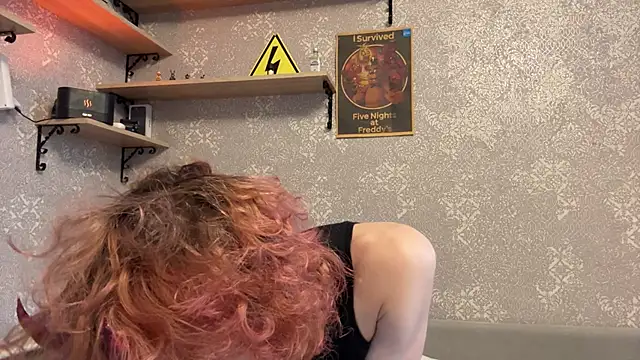 Snapshot of Fred_bucks chatting on February 17, 6:10 am Fred bucks online show from February 17, 6:10 am