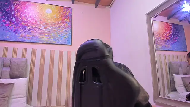 nina glow online show from March 27, 11:32 am