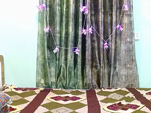 LIZNA 0 online show from March 28, 4:39 pm