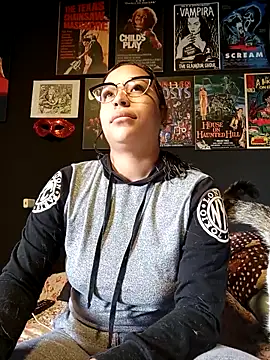 GingerLara online show from February 6, 3:26 pm