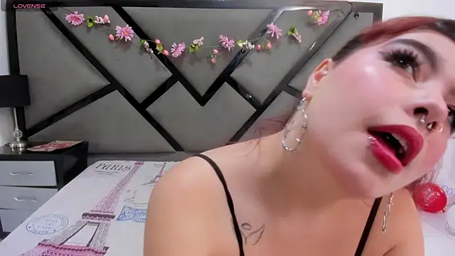 CarolRousee online show from May 25, 6:36 pm